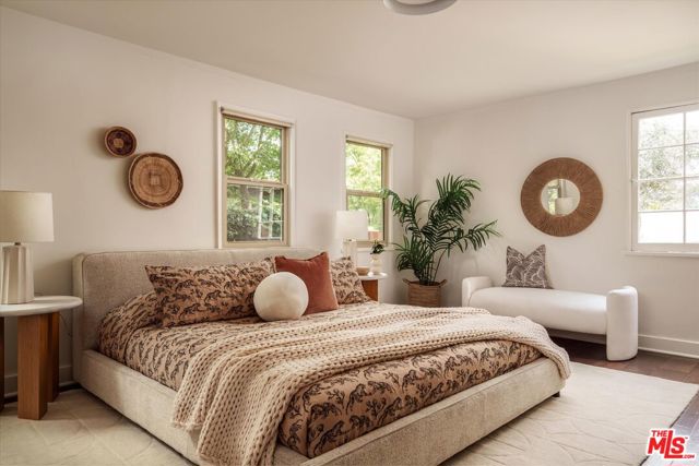 2268 Ben Lomond Drive, Los Angeles CA: https://media.crmls.org/mediaz/c6b4ed03-b4cb-4b82-ae66-218cc1d4acf3.jpg