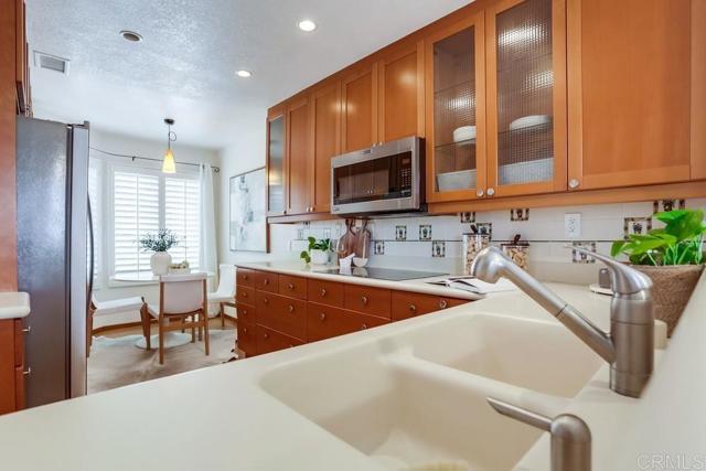 Detail Gallery Image 13 of 34 For 1520 via Risa, San Marcos,  CA 92078 - 3 Beds | 2 Baths