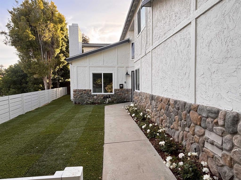 6741 Cantil Street - photo 2