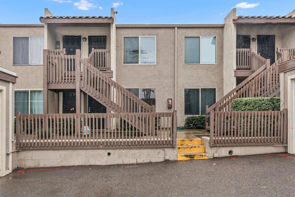 615 Vine St 3 Oceanside, California 615 Vine St 3