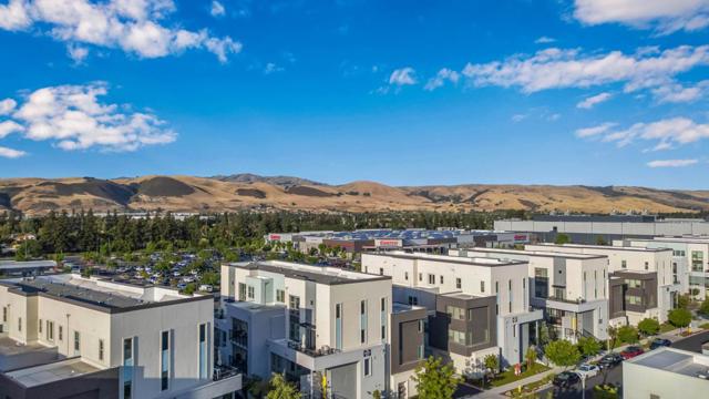 6803 Vector Court, San Jose CA: https://media.crmls.org/mediaz/c6b72460-2b59-4ebe-b1f7-8d9700c72115.jpg