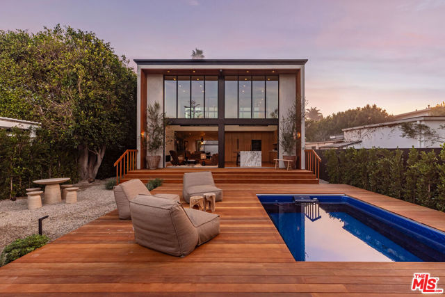 23505 Malibu Colony Road, Malibu CA: https://media.crmls.org/mediaz/c6b85702-665b-43c4-8689-f4b71ebf9983.jpg