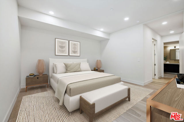 505 S Barrington Avenue, Los Angeles CA: https://media.crmls.org/mediaz/c6b8ba70-3ba6-4729-8724-74c960ab5d05.jpg