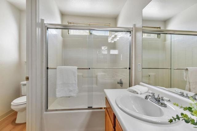 9642 Eagle Hills Way, Gilroy CA: https://media.crmls.org/mediaz/c6b9864d-9f46-4759-9ceb-592d6e41871f.jpg
