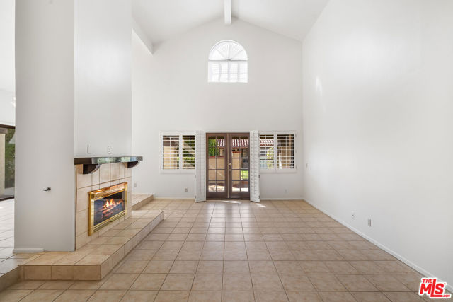 Image 11 of 60 For 62 Calle Solano