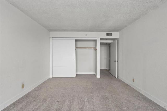 1820 Avenida Del Mundo, Coronado CA: https://media.crmls.org/mediaz/c6ba2192-217d-4eff-a5af-e6c7f64fff57.jpg
