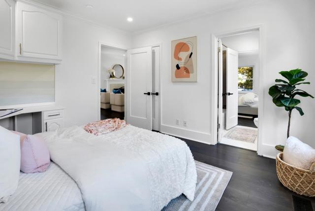 2653 Brewster Avenue, Redwood City CA: https://media.crmls.org/mediaz/c6ba5541-9cb8-4726-8a9a-f5570e5f94a3.jpg