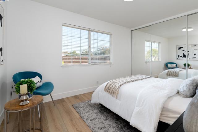 4452 Alice Way, Union City CA: https://media.crmls.org/mediaz/c6bab522-6724-4a17-b43e-d170e598b0ca.jpg