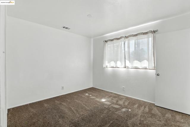6725 Austin Way, Sacramento CA: https://media.crmls.org/mediaz/c6babaf9-8b12-4940-9d66-96574b167fee.jpg