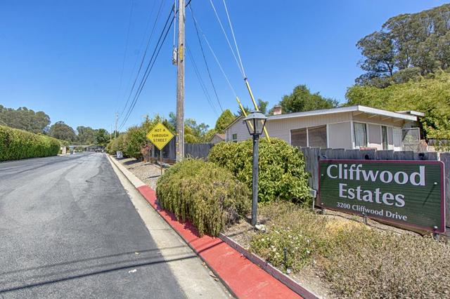 3390 Ashwood Way, Soquel CA: https://media.crmls.org/mediaz/c6bbc40e-fcf8-4095-a79f-ac2b609cf438.jpg