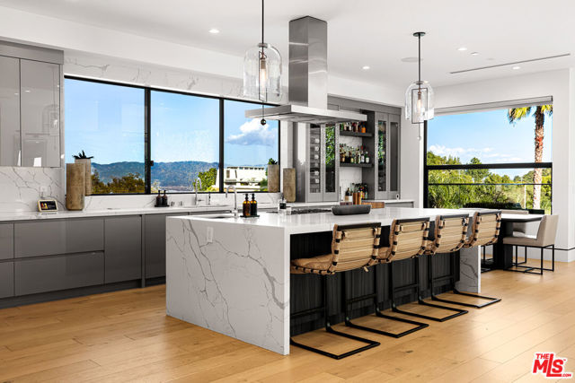 16366 Sloan Drive, Los Angeles CA: https://media.crmls.org/mediaz/c6bc37cb-1ee6-4d14-b812-05ff1bc513ad.jpg