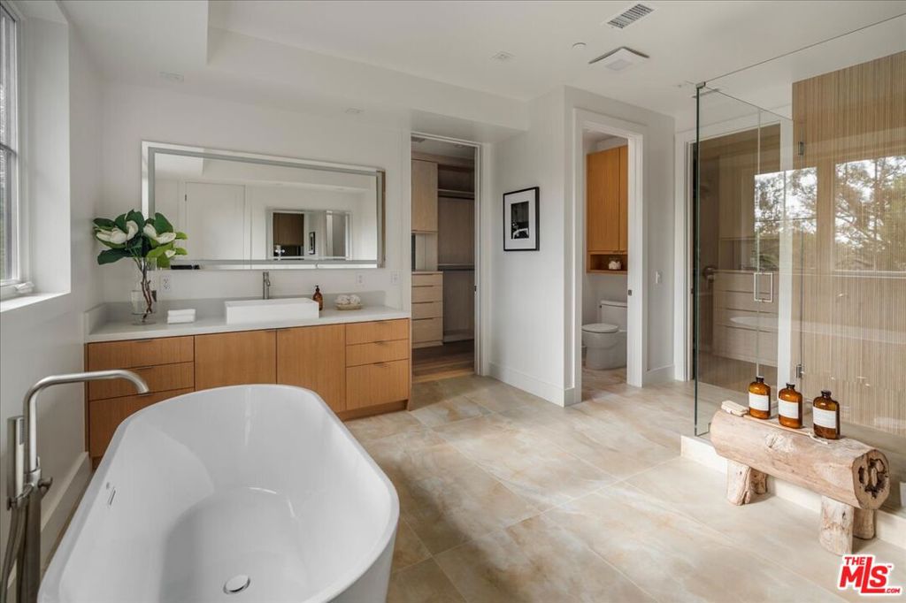 MLS #26866293 image #22