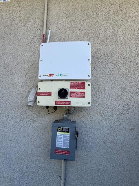 10342 Mono Ct, Stockton CA: https://media.crmls.org/mediaz/c6bd1075-4a8e-4560-81fc-dd9e186a7d5c.jpg