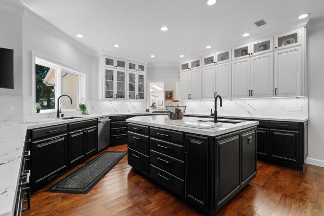 29 Kite Hill Road, Santa Cruz CA: https://media.crmls.org/mediaz/c6bd2818-ab36-4800-a3ac-5621618248cb.jpg