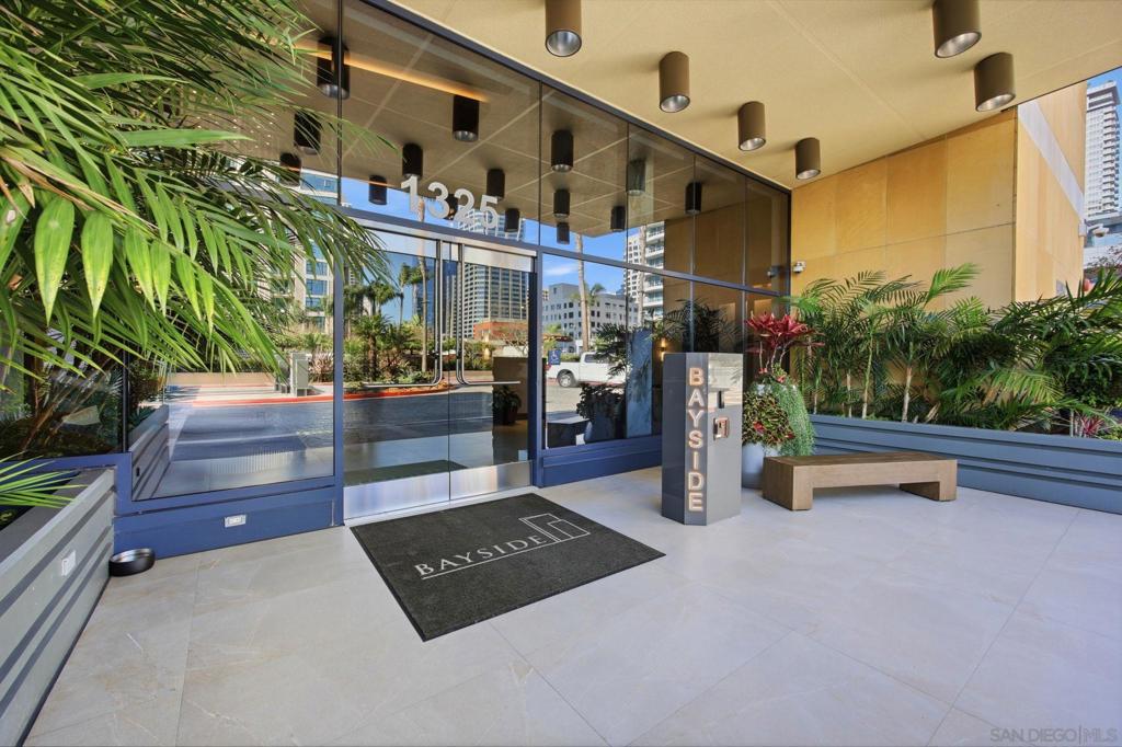 1325 Pacific Hwy #1305