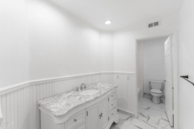 6861 Aviano Drive, Camarillo CA: https://media.crmls.org/mediaz/c6bd9d38-85d5-4cec-a340-4f713a46faa5.jpg