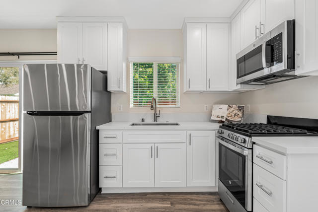 Detail Gallery Image 30 of 37 For 15233 Camarillo St, Sherman Oaks,  CA 91403 - 5 Beds | 4 Baths