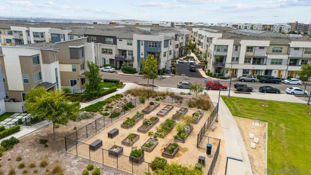 1956 Infinity Lane, Chula Vista CA: https://media.crmls.org/mediaz/c6be2357-40ef-4f6d-b99a-4d5982a6730d.jpg