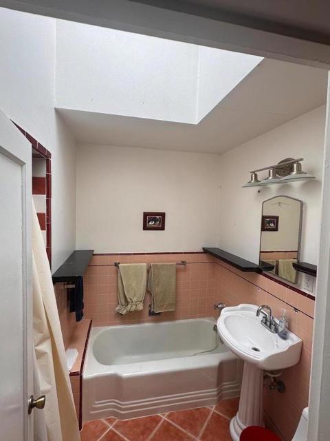 239 Miriam Street, Daly City CA: https://media.crmls.org/mediaz/c6be2e57-08c8-4c8d-bbf4-979e74641400.jpg