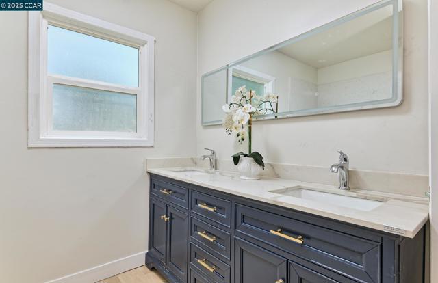 1335 Pine St, Pittsburg CA: https://media.crmls.org/mediaz/c6bf12bf-28df-444c-80db-4c82335fd73e.jpg