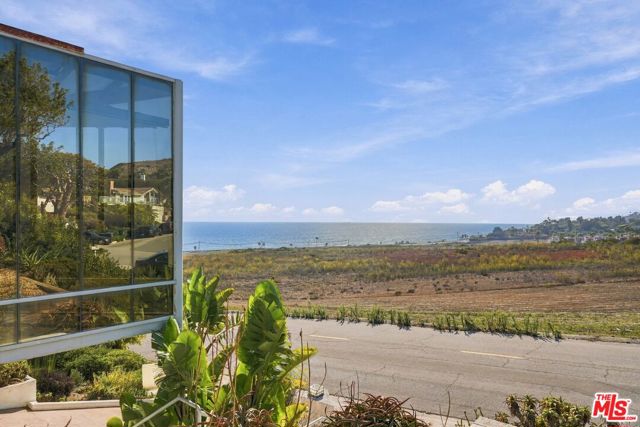 4 Bed Home for Sale in Malibu, California