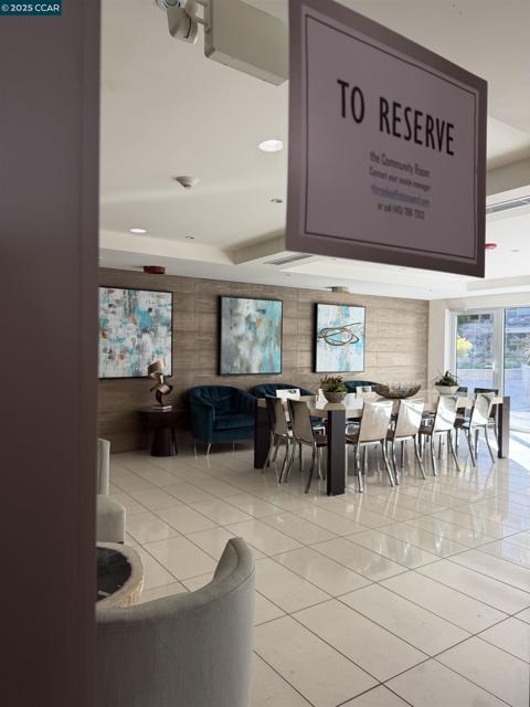 2655 Bush, San Francisco CA: https://media.crmls.org/mediaz/c6bf8078-6656-4855-a8ce-47906c775e85.jpg