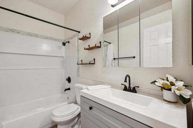 240 Amesport, Half Moon Bay CA: https://media.crmls.org/mediaz/c6c0d2d4-a2d6-480c-b4f1-074817c3612f.jpg