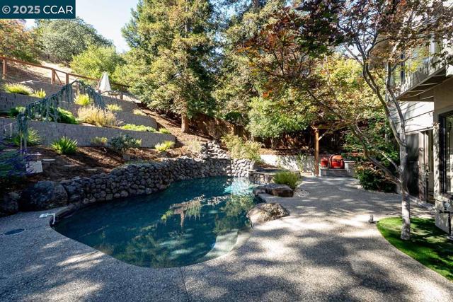 311 Valley High Dr, Pleasant Hill CA: https://media.crmls.org/mediaz/c6c15b82-0479-4f38-a2ac-a79c2bcea79d.jpg