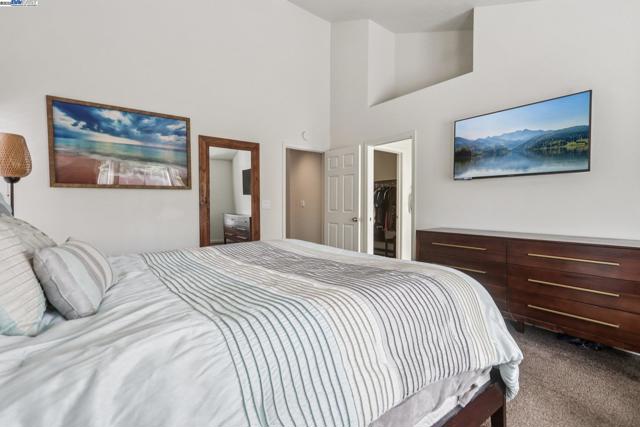 974 Clinton Pl, Pleasanton CA: https://media.crmls.org/mediaz/c6c1b1cf-d209-46cf-bba5-568d226a0c1f.jpg