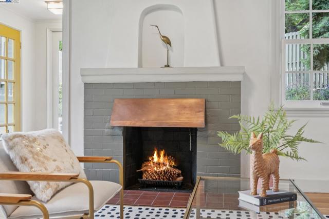 198 BRET HARTE ROAD, Berkeley CA: https://media.crmls.org/mediaz/c6c20f7a-59c6-4d6f-906c-3958351d3d33.jpg