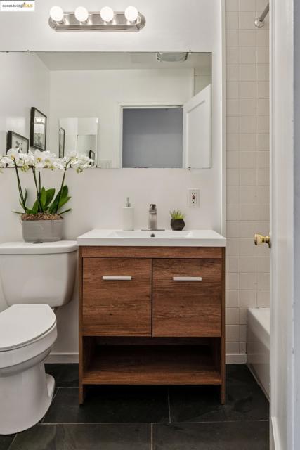 1865 Overhill Rd, Concord CA: https://media.crmls.org/mediaz/c6c3f2e9-81c4-4ea9-aae9-eb0a808906af.jpg