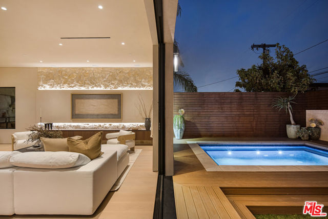 3731 Wasatch Avenue, Los Angeles CA: https://media.crmls.org/mediaz/c6c44c69-1684-4978-9725-19d721eb040d.jpg