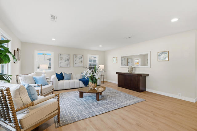 Detail Gallery Image 6 of 76 For 274 W Laurel Ave, Sierra Madre,  CA 91024 - 4 Beds | 3/1 Baths