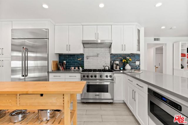 3134 Granville Avenue, Los Angeles CA: https://media.crmls.org/mediaz/c6c69a8f-b695-444f-ae88-8a95ad8f5151.jpg