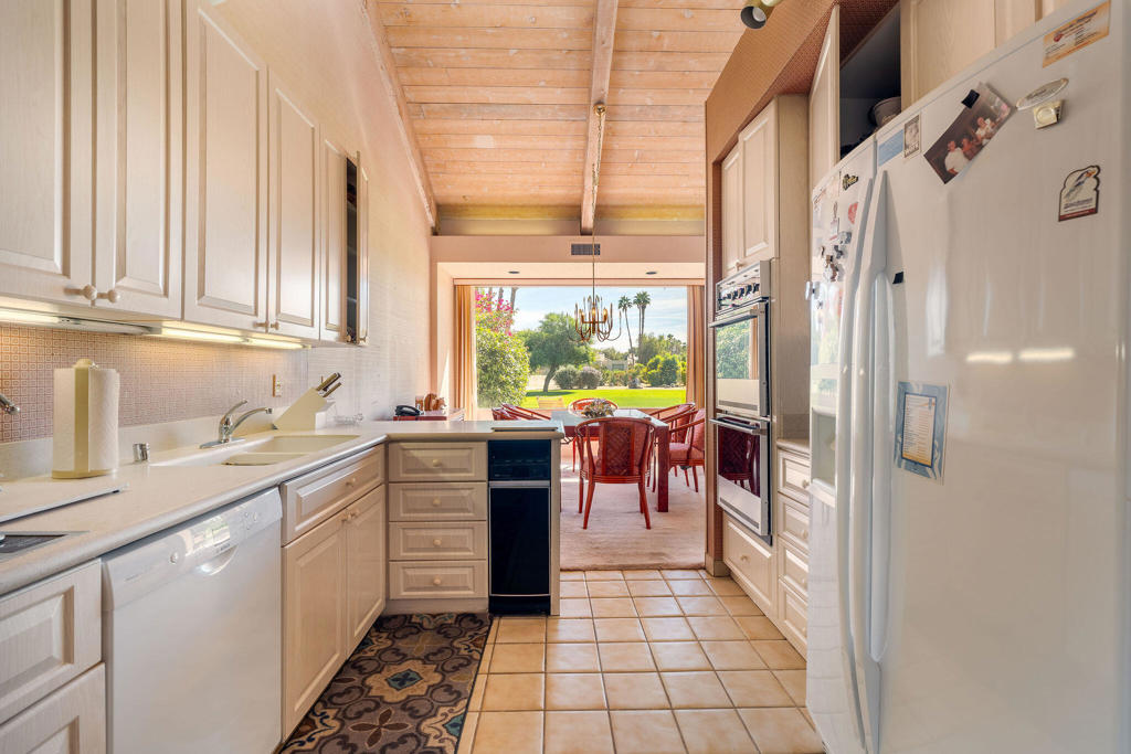 MLS #219138250DA image #10