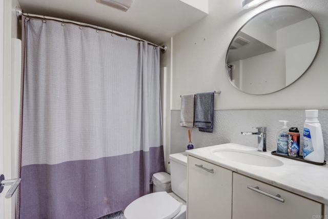 2064 Kettner Boulevard, San Diego CA: https://media.crmls.org/mediaz/c6c7d38c-a54a-4521-ba8a-9b944fee7b60.jpg