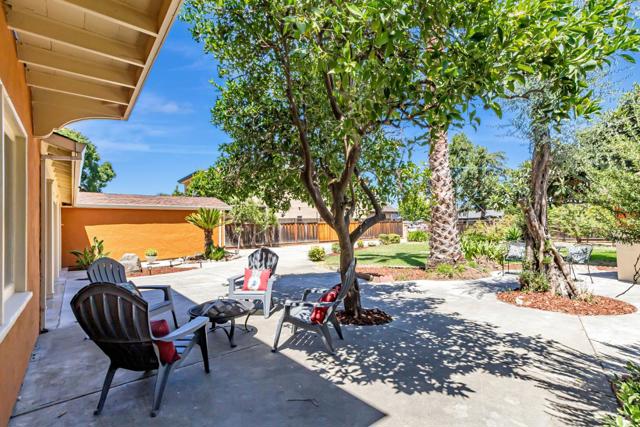 2447 Cottle Avenue, San Jose CA: https://media.crmls.org/mediaz/c6c8410f-8619-4d61-816e-40deb01a3207.jpg