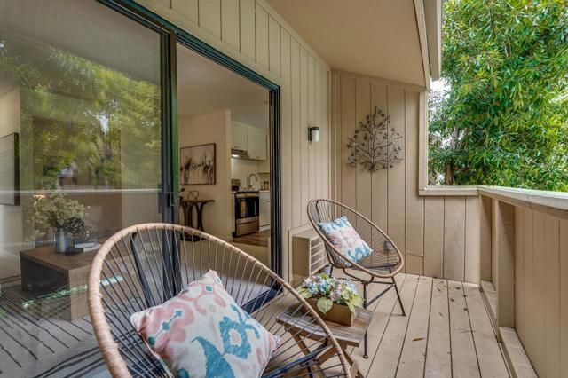 954 Kiely Boulevard, Santa Clara CA: https://media.crmls.org/mediaz/c6c89553-80ed-4225-a500-9c6248d5e25a.jpg