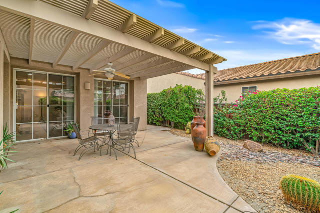 79756 Cassia Street, La Quinta CA: https://media.crmls.org/mediaz/c6c8f789-4946-45a6-9a7e-741fa0462306.jpg