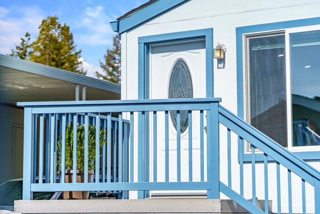 6011 Scotts Valley Drive, Scotts Valley CA: https://media.crmls.org/mediaz/c6c9464f-b289-4e84-8ad2-56d76b89c1ee.jpg