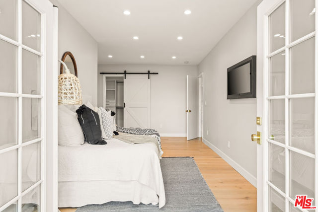 4240 Chase Avenue, Los Angeles CA: https://media.crmls.org/mediaz/c6c9d415-ce02-4f73-9683-c2e090a69e7c.jpg