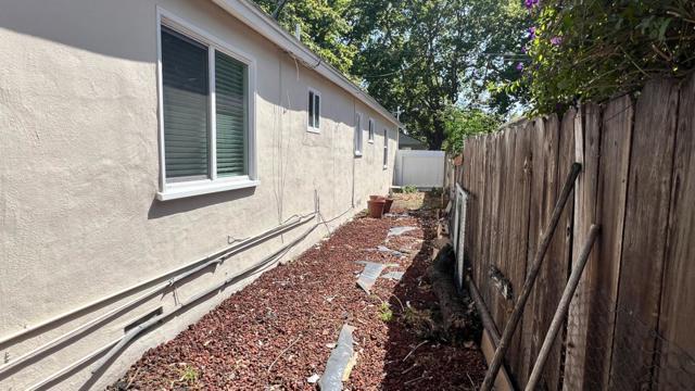 15958 Via Descanso, San Lorenzo CA: https://media.crmls.org/mediaz/c6cb1567-52f3-4c59-8481-f3226077590e.jpg