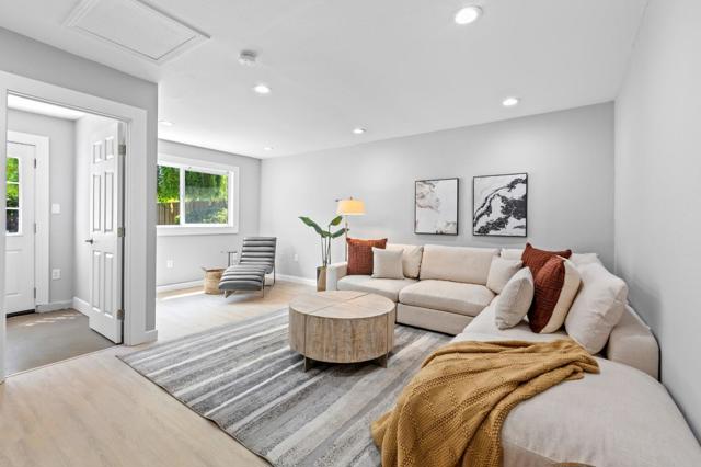 2377 Manhattan Place, Santa Clara CA: https://media.crmls.org/mediaz/c6ccd1e9-4be9-448d-85f5-9b9b1f417007.jpg