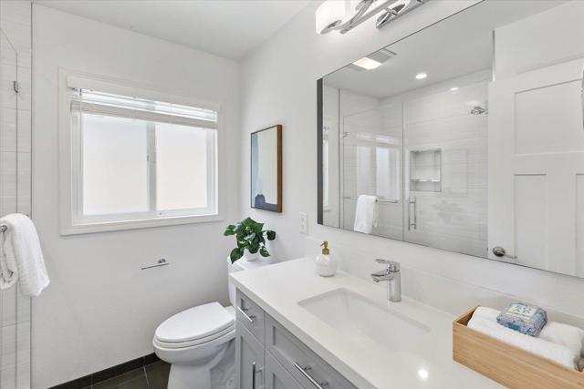 539 Los Ninos Way, Los Altos CA: https://media.crmls.org/mediaz/c6cd102b-c775-456f-a03f-e48c1f445fef.jpg
