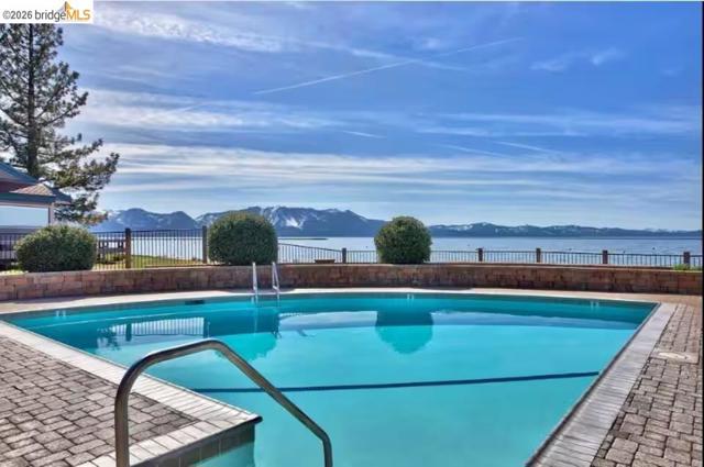3535 Lake Tahoe Blvd, South Lake Tahoe CA: https://media.crmls.org/mediaz/c6cd6912-05ee-47b8-9a3a-6d3964401210.jpg
