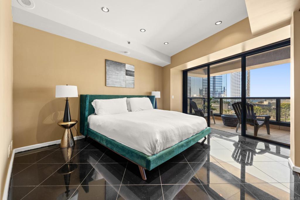 200 Harbor Drive - photo 14
