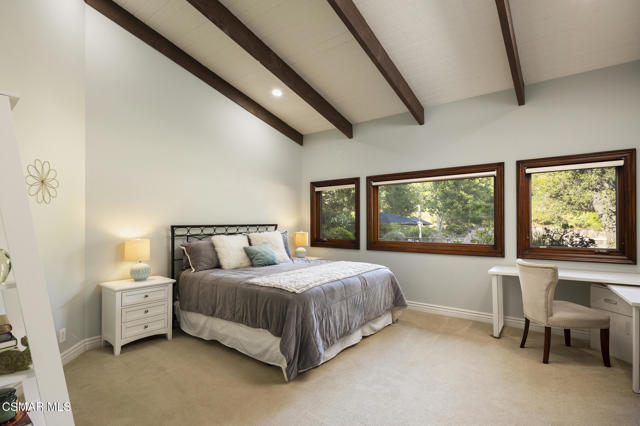 4525 Rayburn Street, Westlake Village CA: https://media.crmls.org/mediaz/c6d04d9e-11a6-4eff-8ce2-52c8b195feb5.jpg