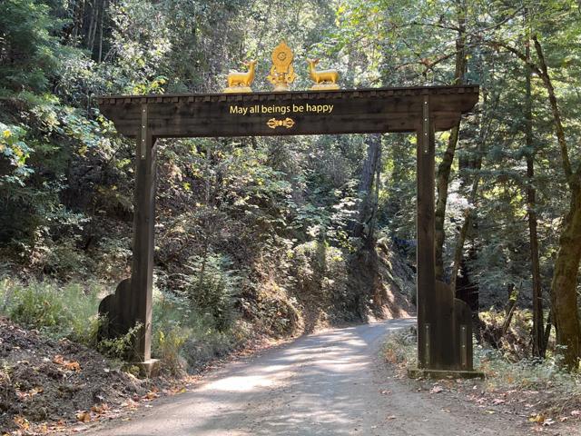 19900 Kings Creek Road, Boulder Creek CA: https://media.crmls.org/mediaz/c6d062cd-e97d-41c2-bdef-37666b5ffcaf.jpg