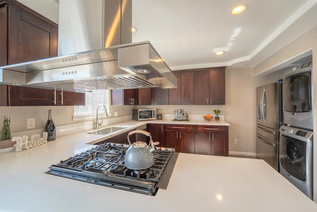 Detail Gallery Image 2 of 16 For 920 Galopago St, Spring Valley,  CA 91977 - 4 Beds | 2/1 Baths