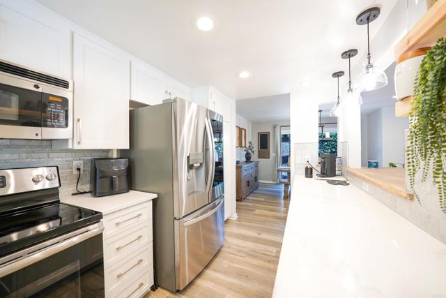 23822 Green Haven Lane, Ramona CA: https://media.crmls.org/mediaz/c6d0dae4-61c4-47e1-baa5-3ad95d71c0a9.jpg